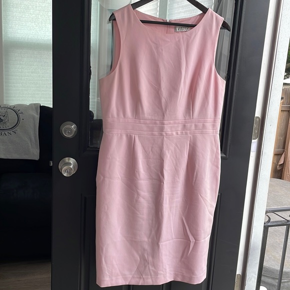 Like new Kasper light pink suiting dress size 14 - Picture 1 of 4